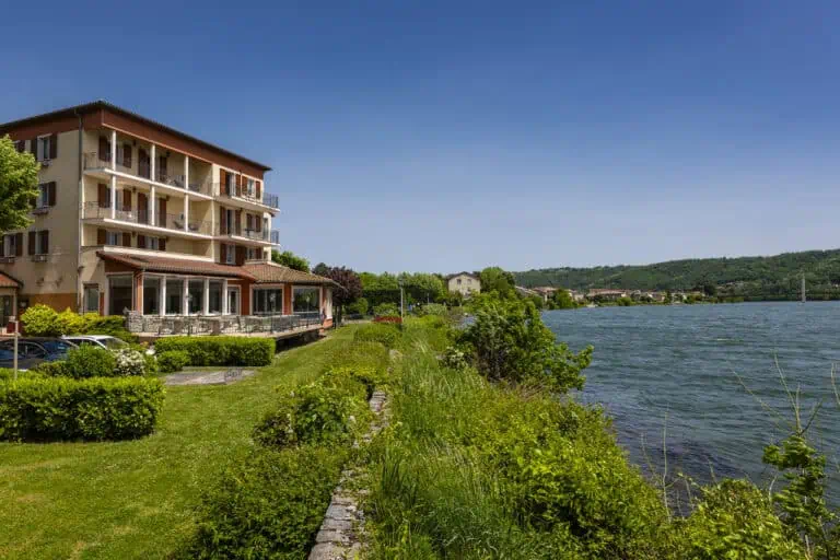Le Beau Rivage