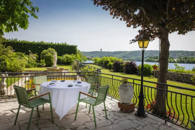 Le Beau Rivage Restaurant