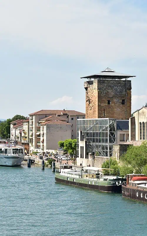 Vienne Harbour